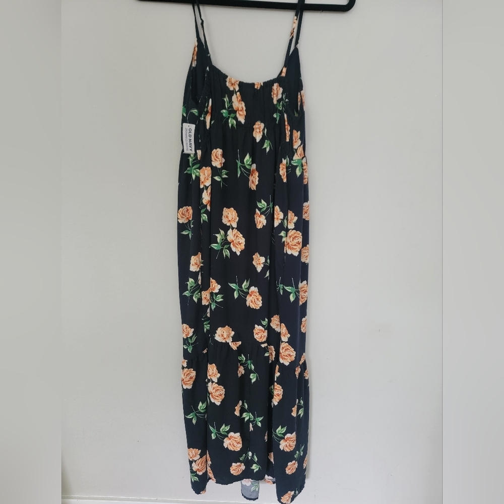 Old Navy Black Floral Maxi Dress - Picture 9 of 10